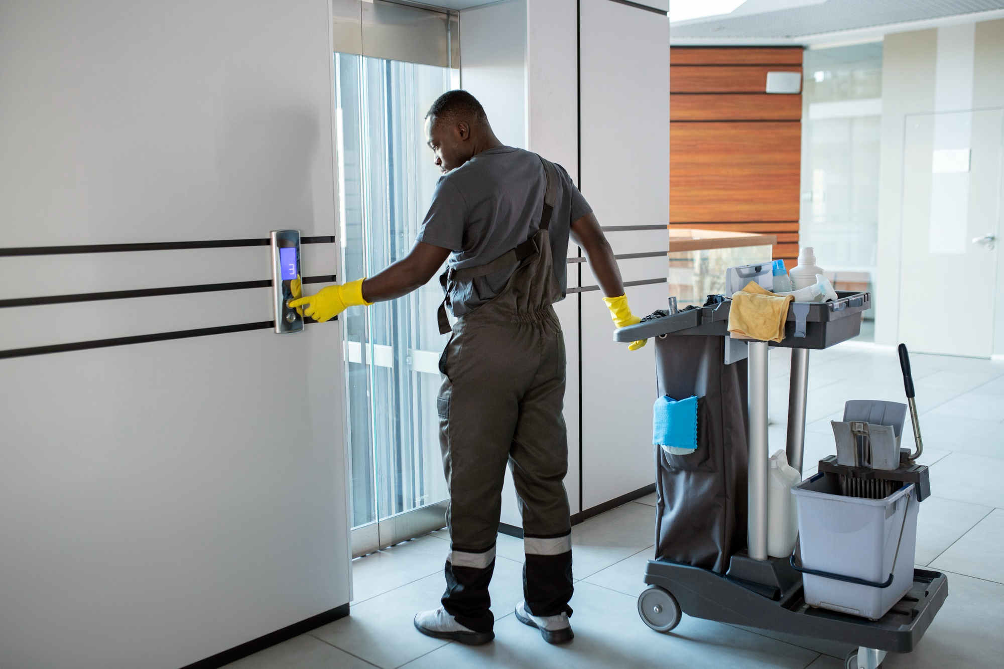 Office & Warehouse Cleaner Role Available Now (x1) .